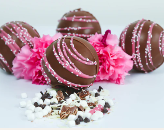 STRAWBERRY HOT CHOC BOMB